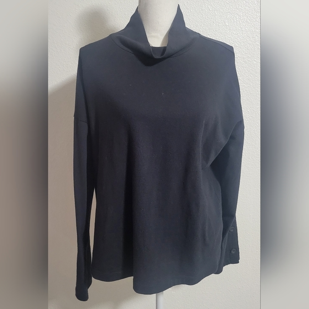 NWT Madewell top with buttons sleeve details size medium